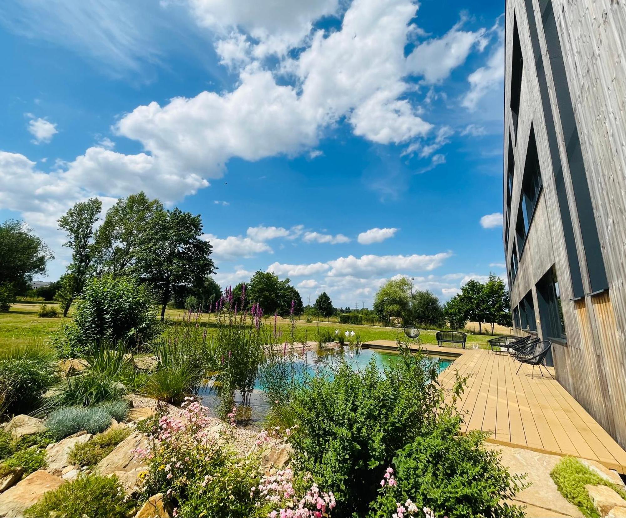 Hotel Hertz Hradec Kralove Exterior photo